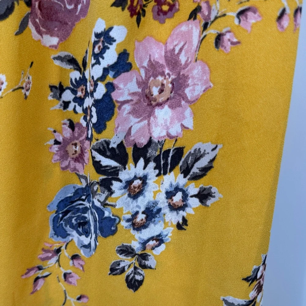 Torrid Yellow Floral Sleeveless Top - Picture 5 of 5